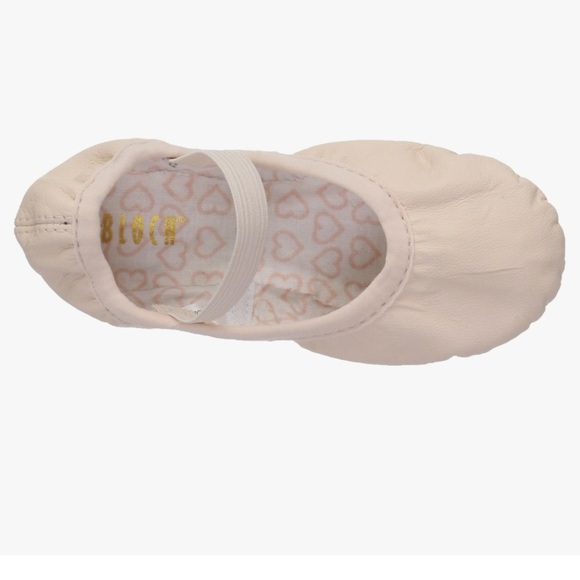 Cream Leather Flats with Elastic Strap and Rounded Toe - Picture 4 of 6